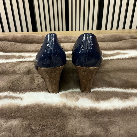 LILLY PULITZER Navy Peep-Toe Heels Sz 9M - Picture 5 of 7